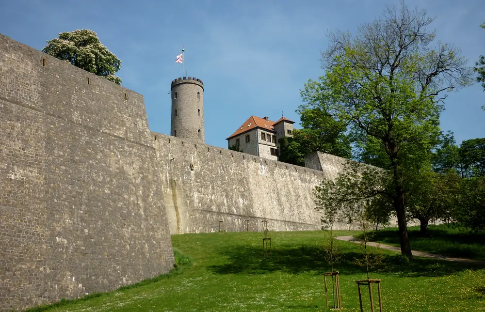 Die Festungsmauern